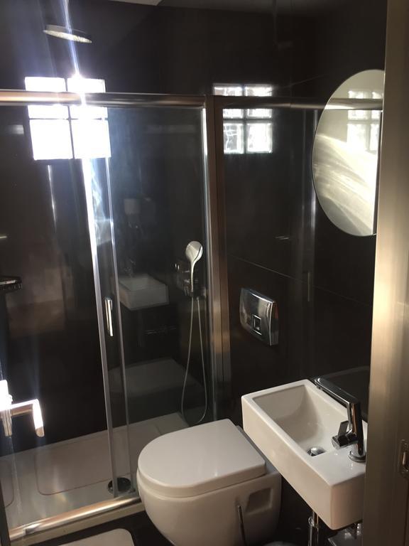 Milka Studios Barbati Bagian luar foto